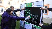 Schirmherrin Cordula Klenk und Bundestagsabgeordneten Reinhard Brandl bei der Eröffnung der 72-Stunden-Aktion 2019. pde-Foto: Maike Stark