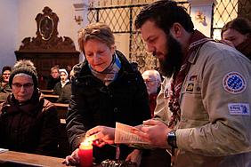 Friedenslicht-Aussendungsfeier in der Eichstätter Schutzengelkirche. pde-Foto: Geraldo Hoffmann